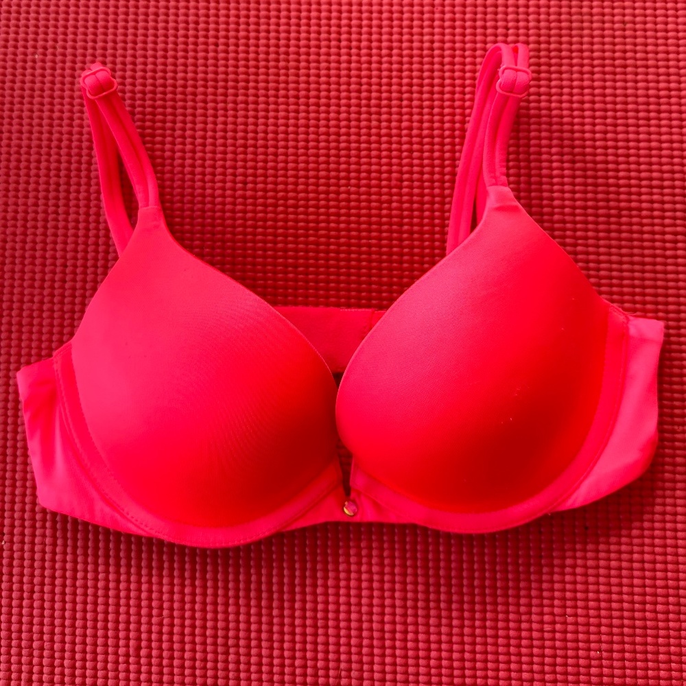 Victoria’s Secret Very Sexy Push-up Bra 32B